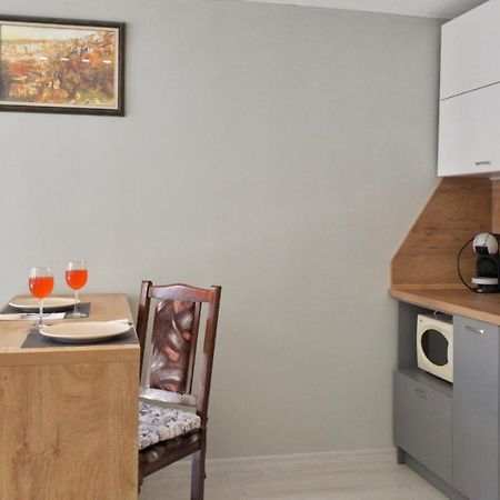 Cozy Studio Near The Park With Huge Verandah. Veliko Tarnovo Buitenkant foto